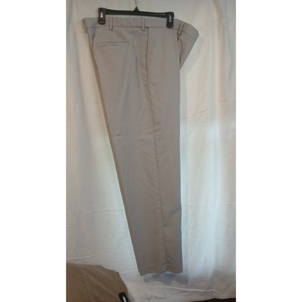 ben hogan performance pants, light khaki color 40x32 - Picture 4 of 5